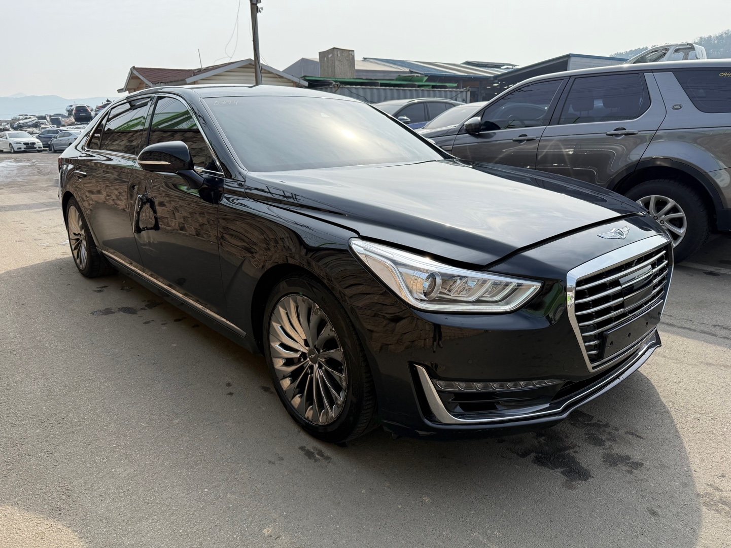 2016 Genesis EQ900