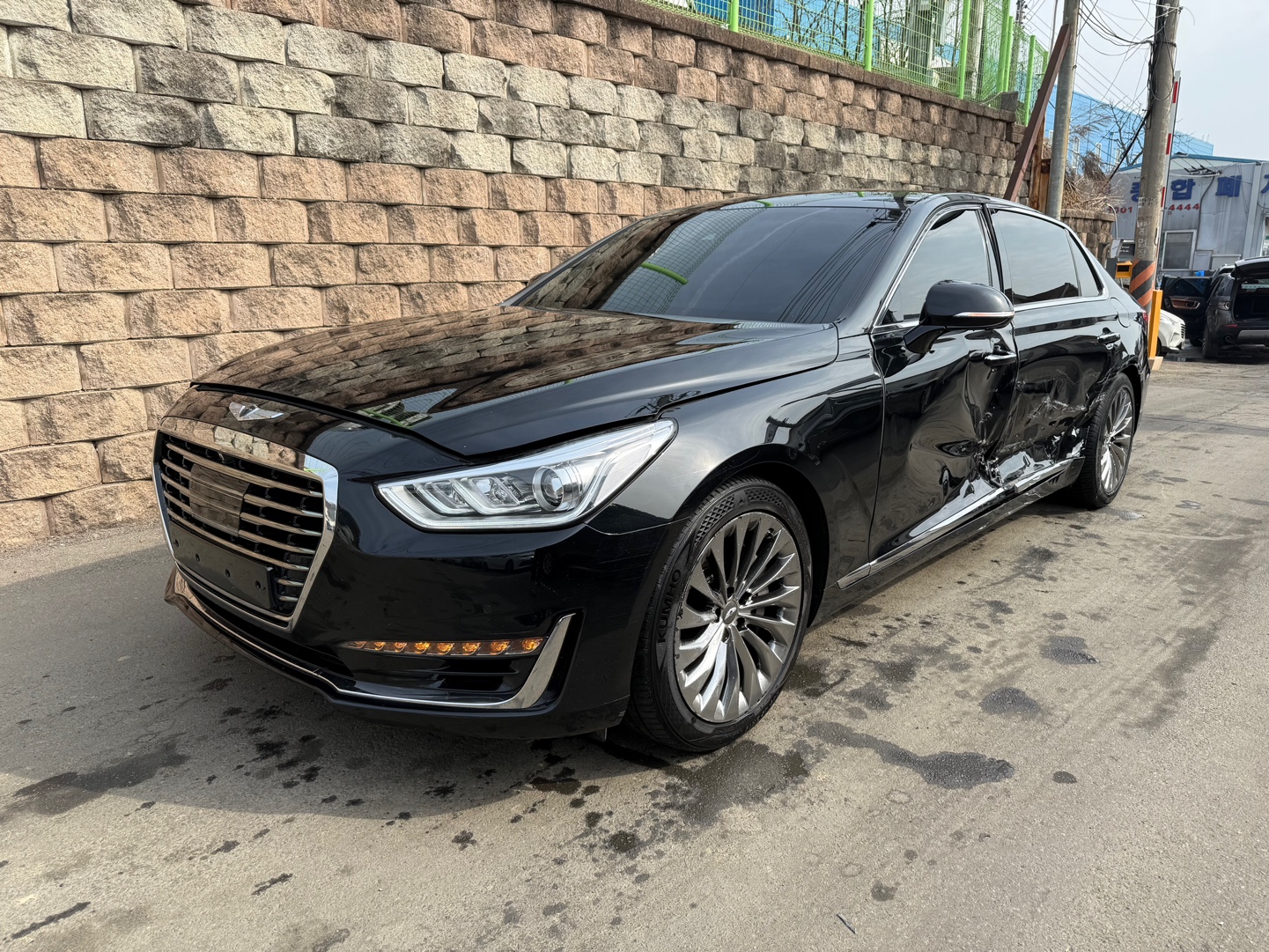 2016 Genesis EQ900