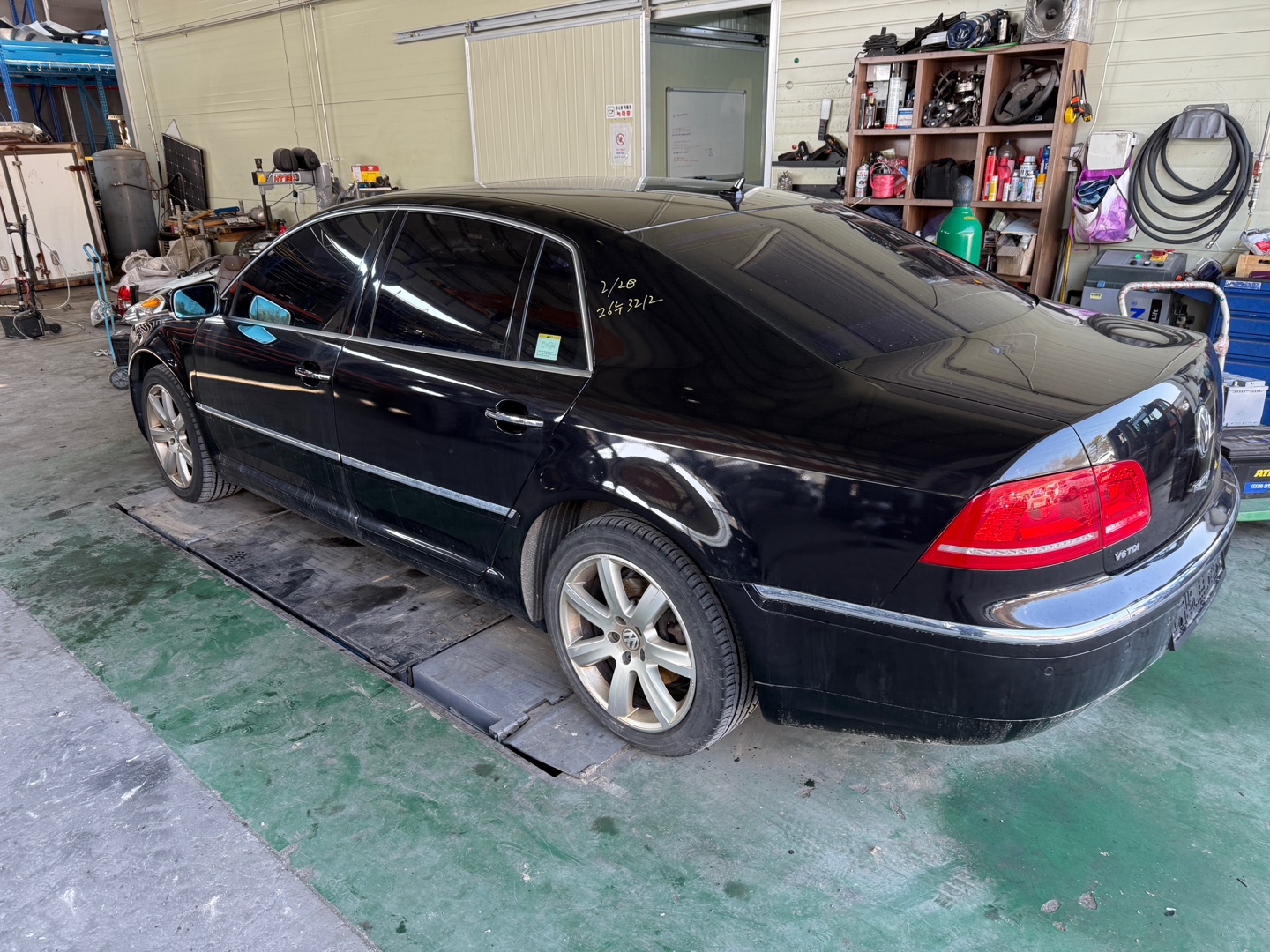 2011 Volkswagen Phaeton