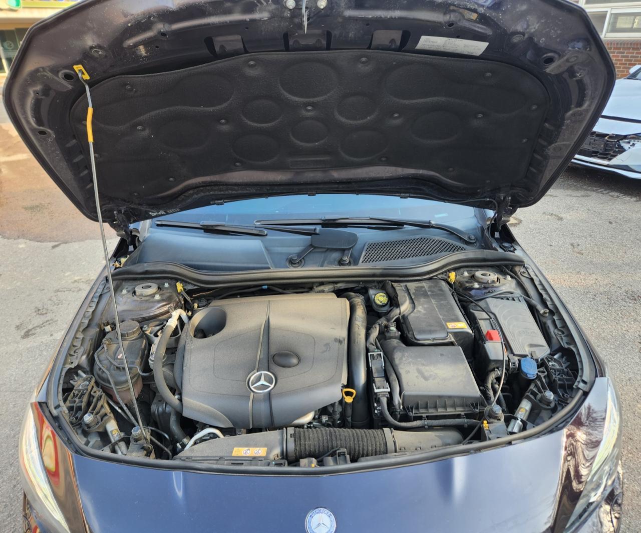 2015 Mercedes Benz CLA200