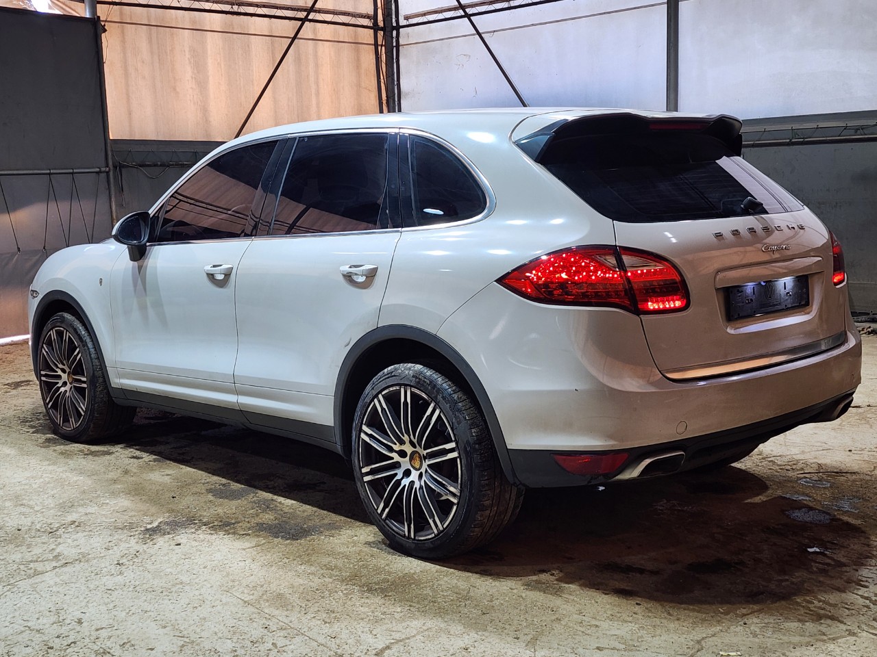 2011 Porsche New Cayenne