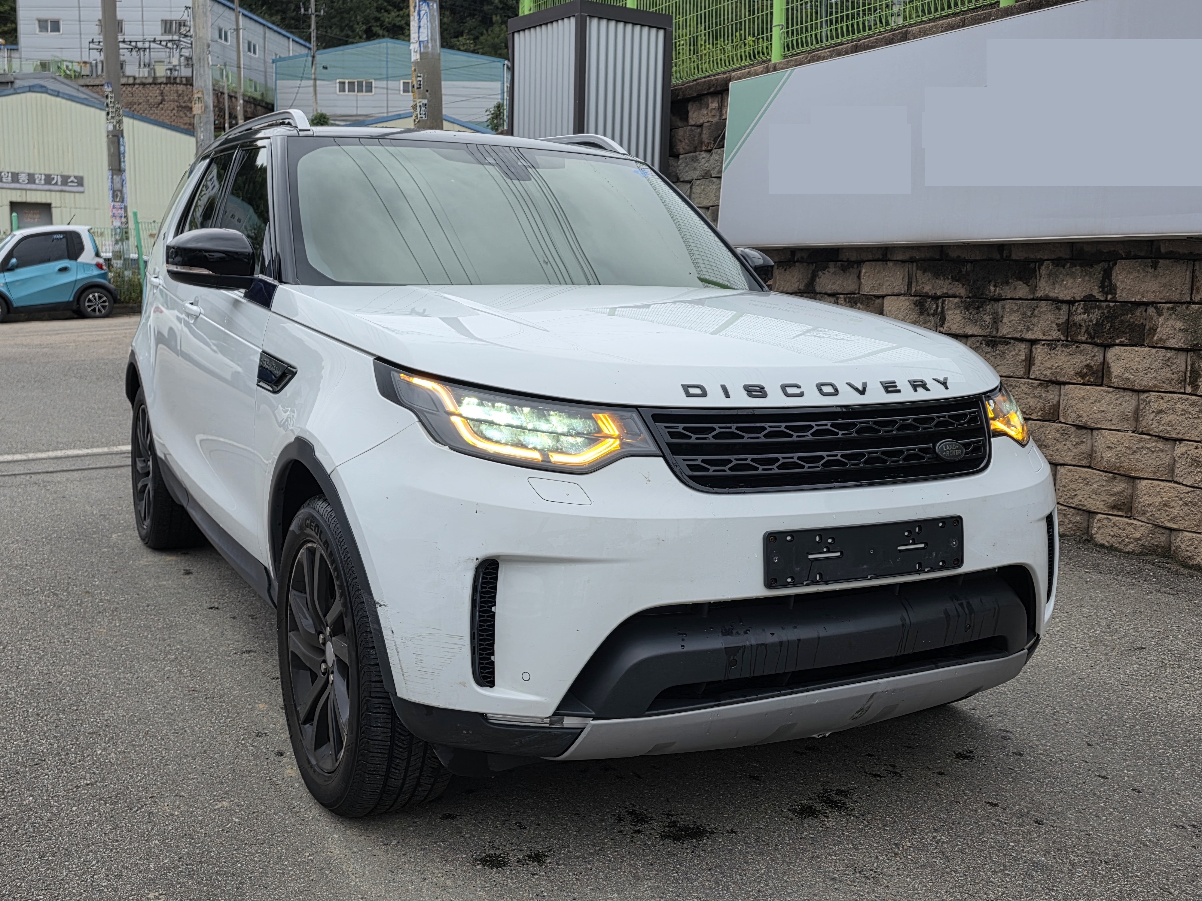 2017 Land Rover Discovery 5