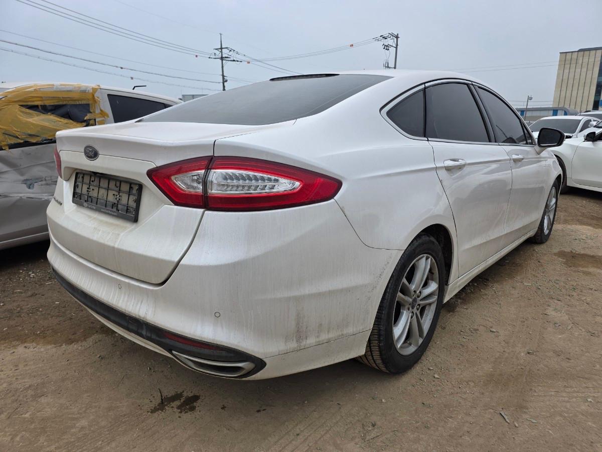 2015 Ford Mondeo