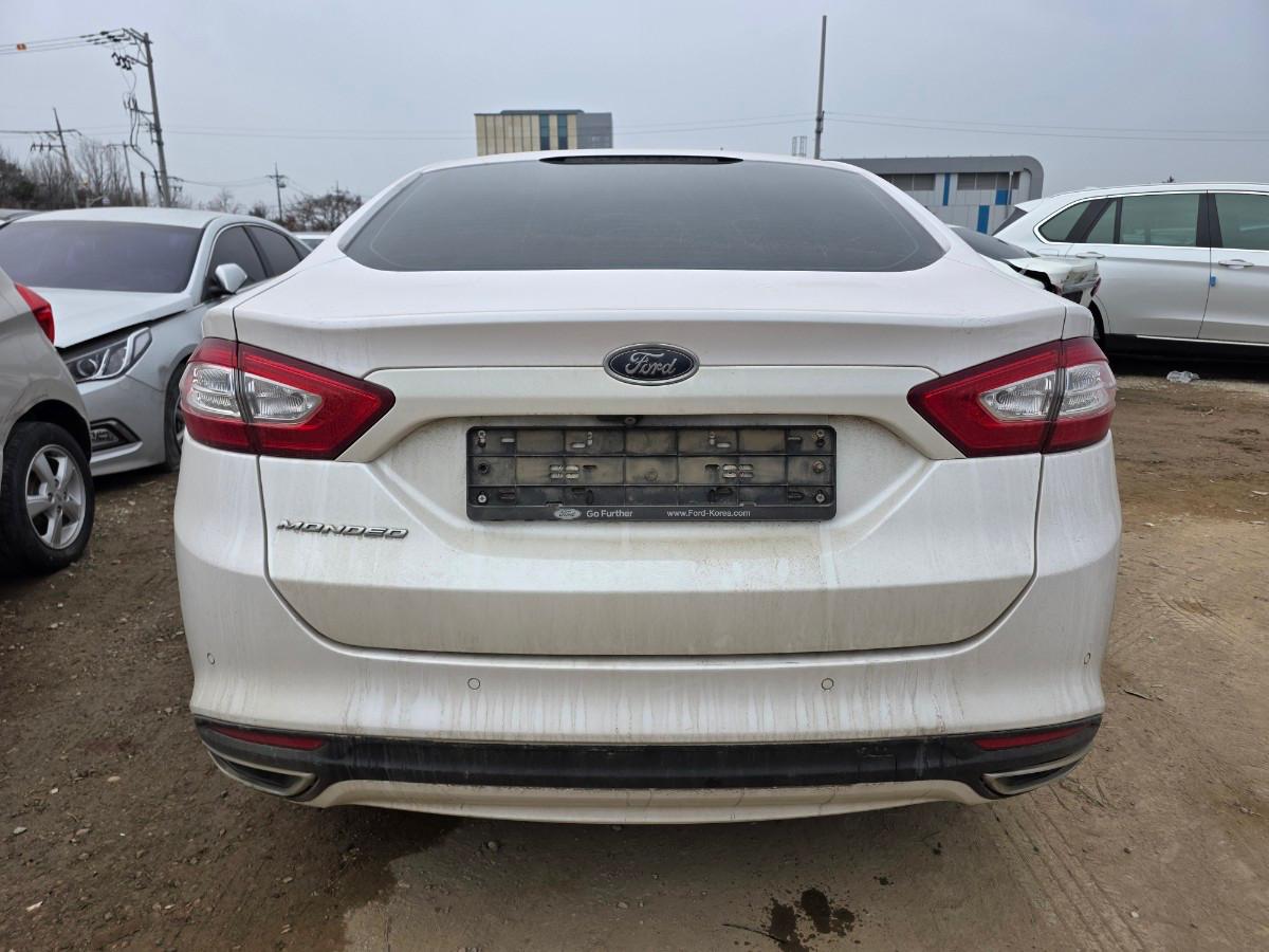 2015 Ford Mondeo