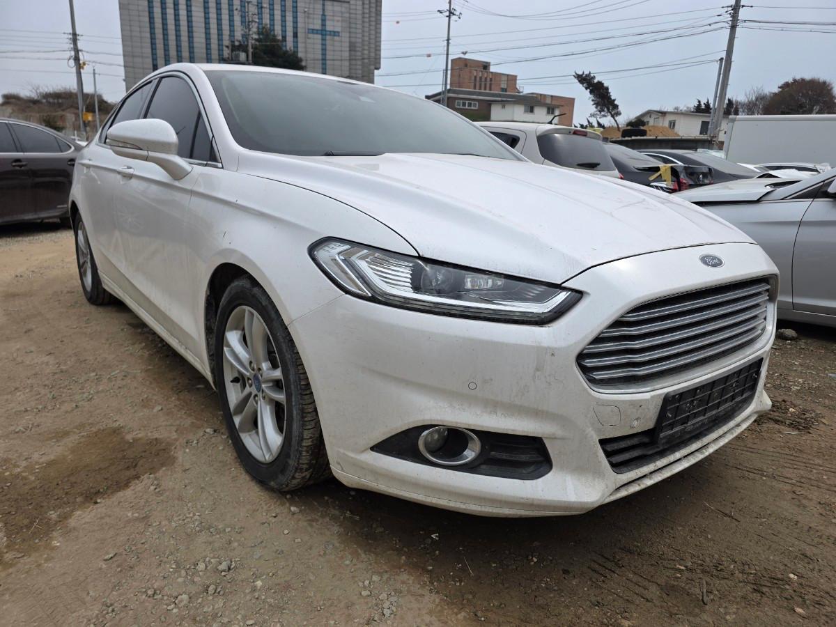 2015 Ford Mondeo