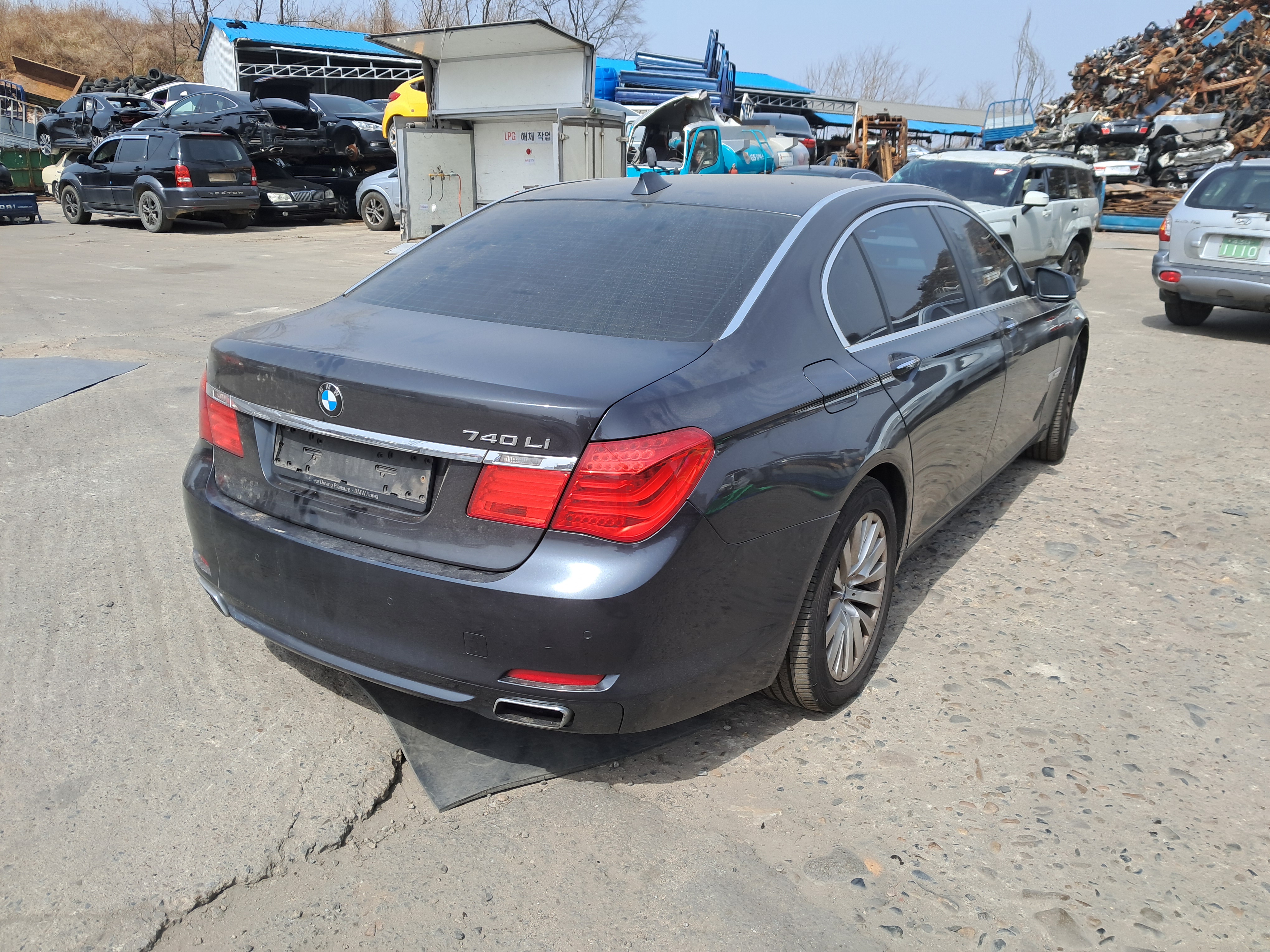 2009 BMW 7 Series (F01)