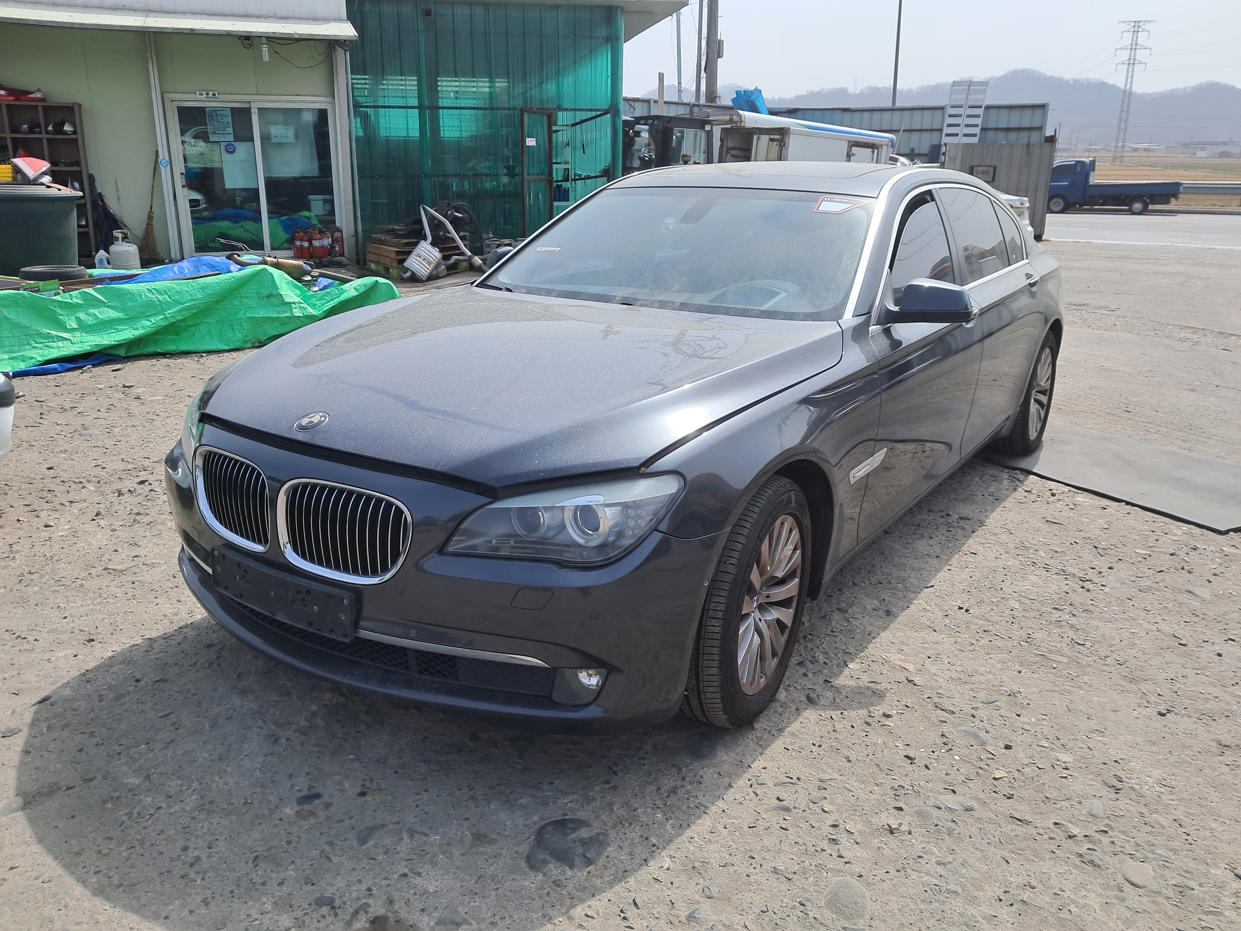 2009 BMW 7 Series (F01)