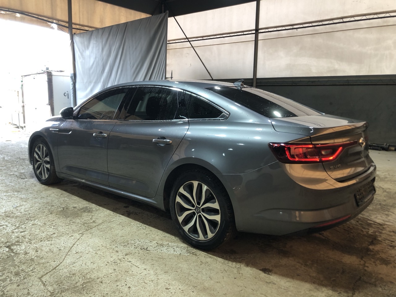 2016 Renault SM6