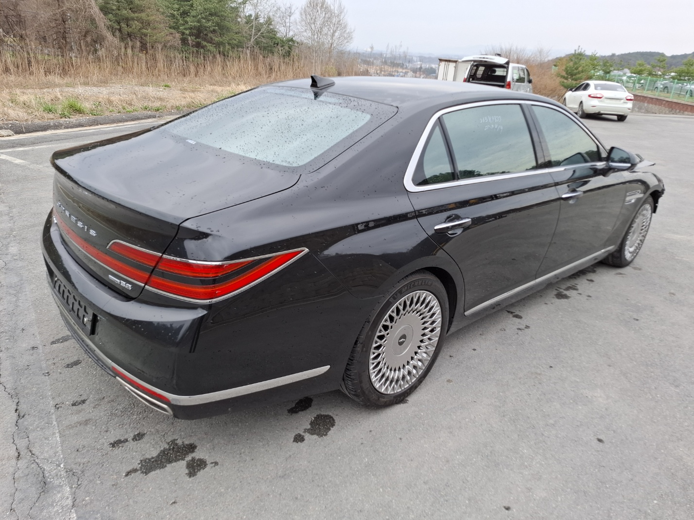 2019 Genesis G90